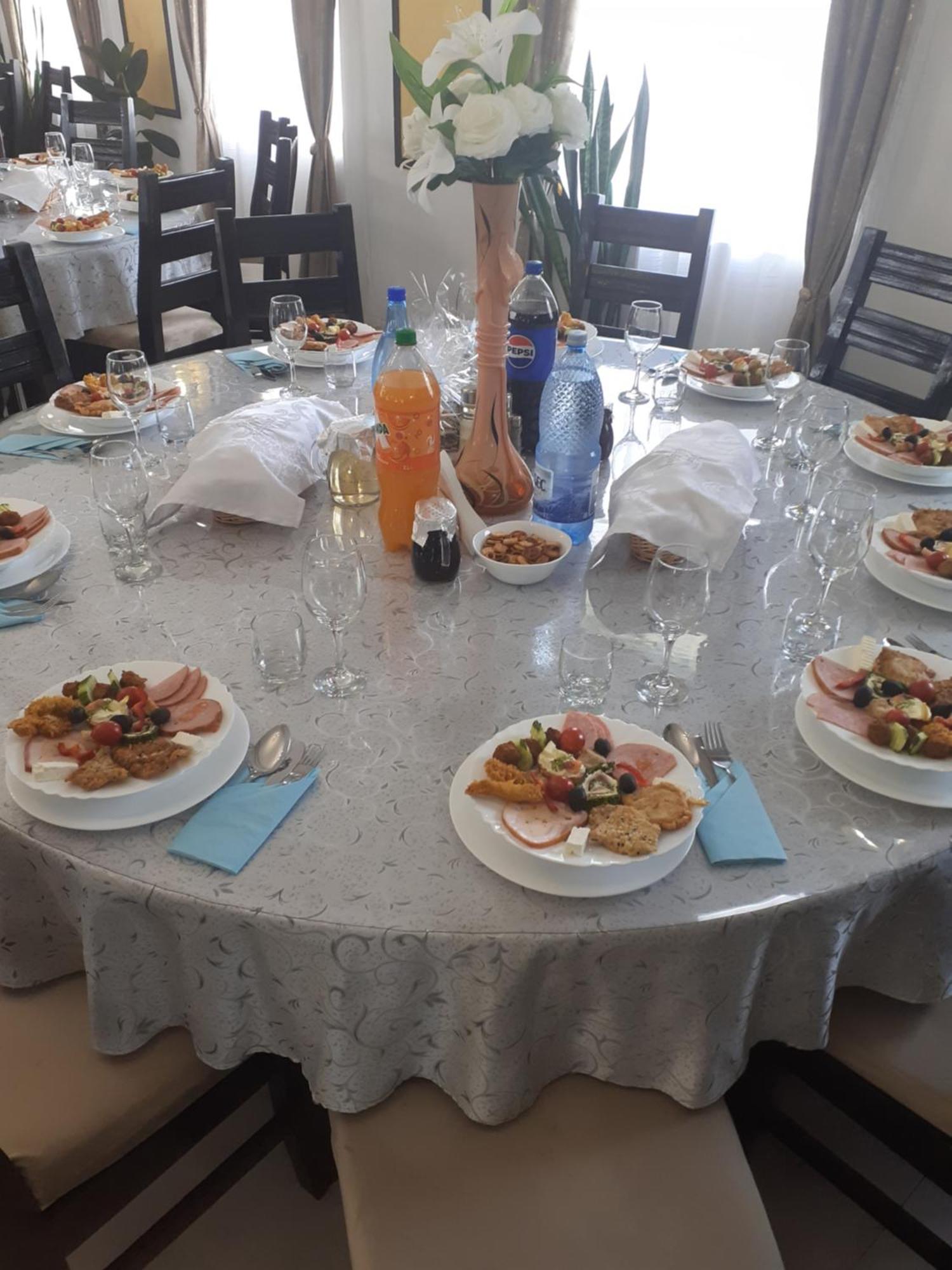 Ge-Lux Villa Incesti Bagian luar foto