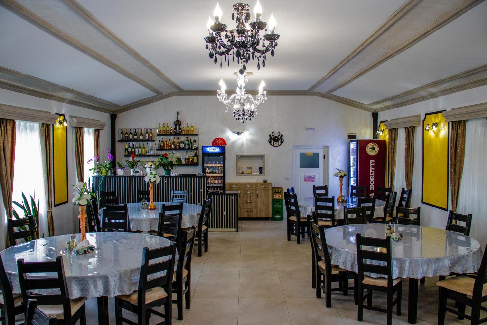 Ge-Lux Villa Incesti Bagian luar foto