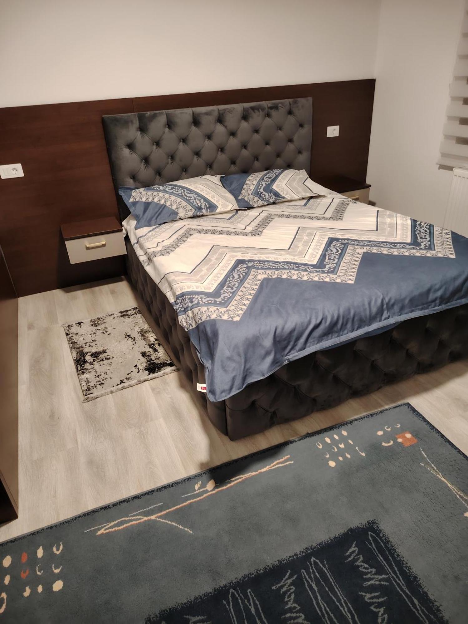 Ge-Lux Villa Incesti Bagian luar foto